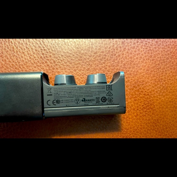 NEVER USED JBL X Under Armour waterproof sport earbuds - Picture 5 of 7